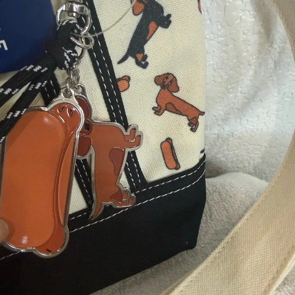 Aeropostale Cream and Black Dachshund Print Tote - Picture 7 of 10